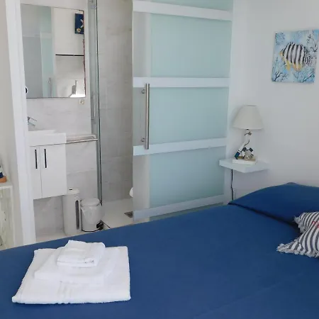 Bed & Breakfast La Battigia -locanda Di Natale 3*
