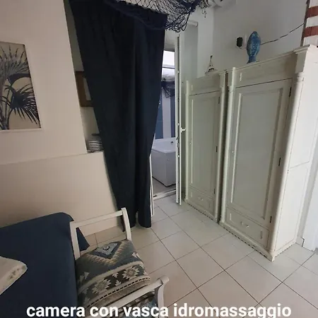 Bed & Breakfast La Battigia -locanda Di Natale