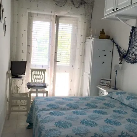 La Battigia -locanda Di Natale Bed & Breakfast